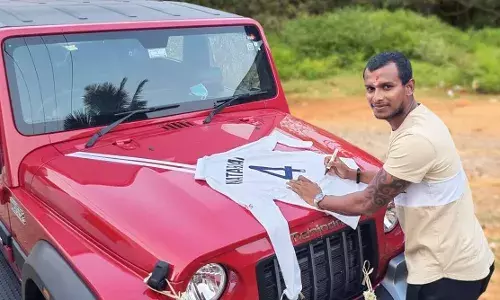 Surprise gift bowls over Indian pace-duo