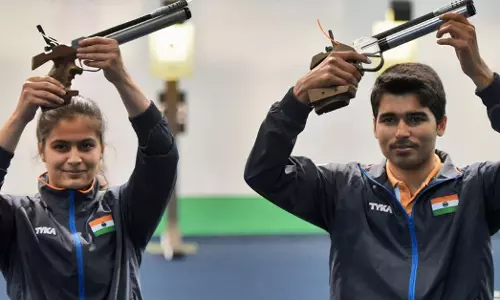 Manu Bhaker and Saurabh Chaudhary at ISSF World Cup in New Delhi (Source: Burhaan Kinu/Hindustan Times)