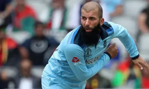 Poms rally around Moeen Ali, set an example for courage and individuality