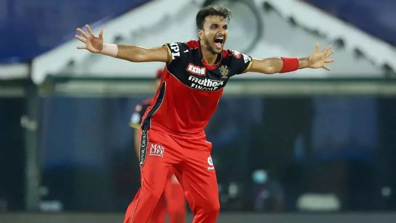 Harshal Patel finally had his night under the lights in IPL. [Credits: India Fantasy]