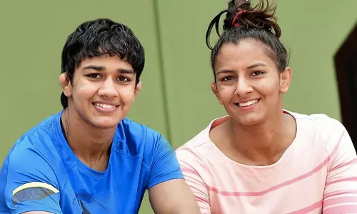 Geeta Phogat and Babita Phogat (Source: Facebook/Geeta Phogat)