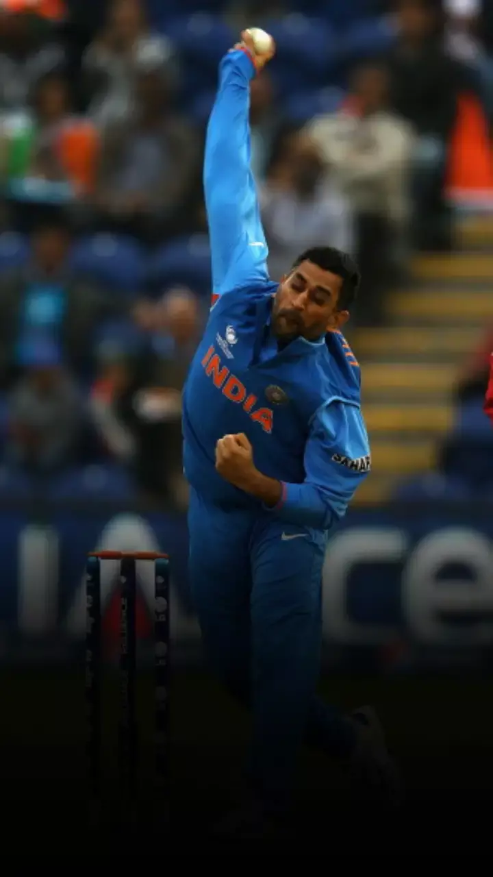 5 times when Dhoni shocked us with his unexpected decisions