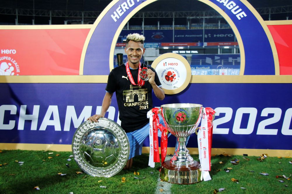 The Race For Isl Title Is Very Close Says Mumbai City Fc Winger Bipin Singh