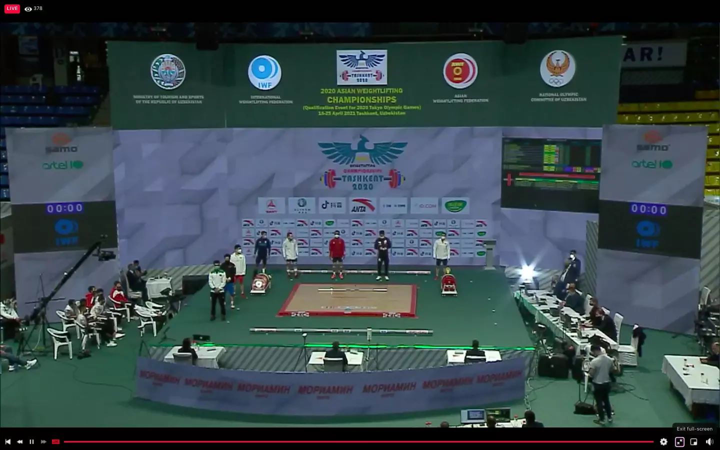 Competitors get ready