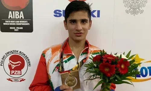 Sachin clinches gold in Youth World Boxing Championships