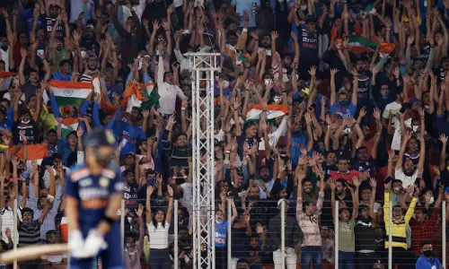 Crowd cheers during second T20 International India vs England match at the Narendra Modi Stadium in Ahmedabad (Source: Reuters)