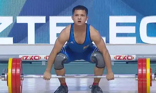 Jeremy Lalrinnunga wins silver in snatch at Junior World Championship