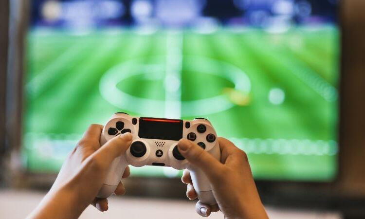 Video games industry is bigger than US sports and movies combined