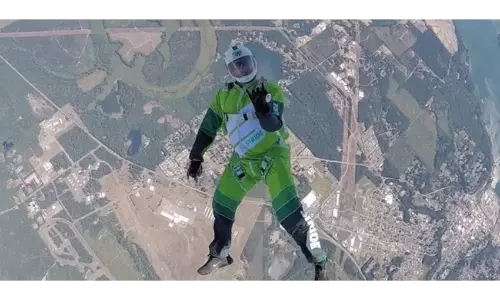 Luke Aikins during his World Record attempt (Source: Mondelez International)