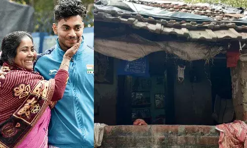 Achanta Sheuli weightlifter