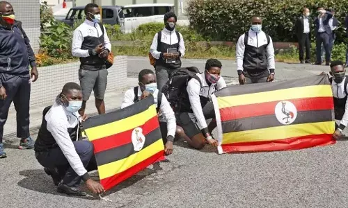 A second member of the Ugandan delegation has tested positive upon arrival in Japan