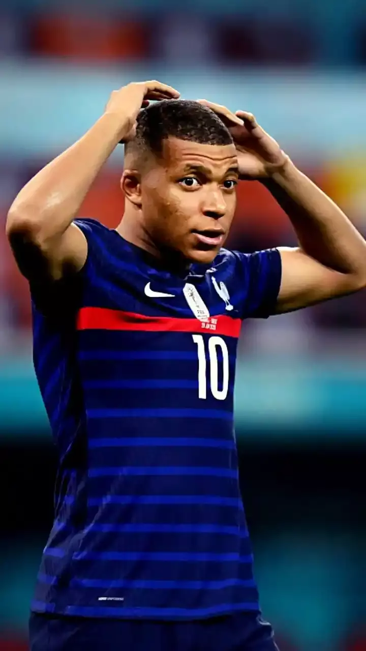 Most Shocking penalty misses in international football