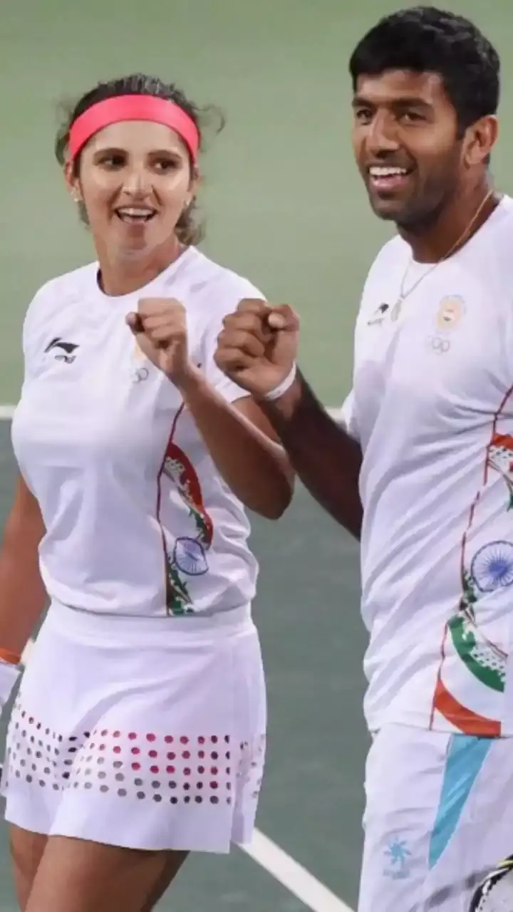 Sania Mirza-Rohan Bopanna wins the all-Indian mixed doubles clash in Wimbledon.