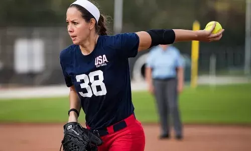 Cat Osterman in the US softball team