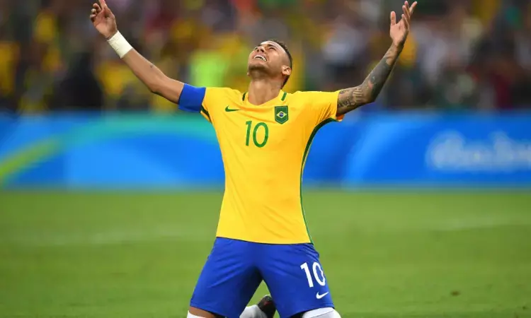 Neymar celebrates after winning the gold medal at the Rio Olympics