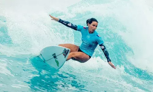 Johanne Defay surfer france tokyo 2020 Johanne Defay surfer france tokyo 2020