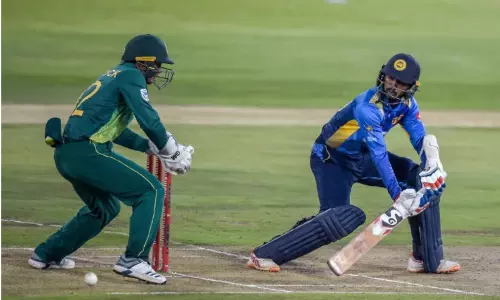 LPL is to be put off because of the unavailability of foreign players