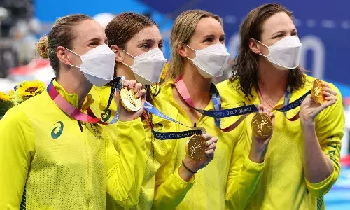 Australian 4x100 womens freestyle win gold in swimming at Tokyo Olympics (Source: Reuters)