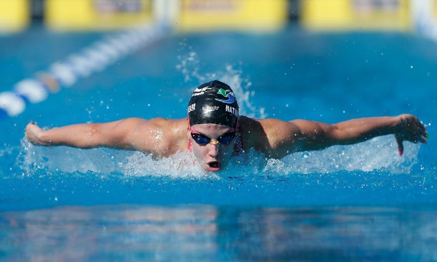 Swim day. Реган Смит плавание. Баттерфляй 200 м мужчины. Баттерфляй 200 м мужчинынарматив. 200 М Баттерфляй рекорд женщины.