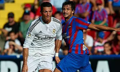 Hector Rodas playing against Real Madrid in La Liga Hector Rodas playing against Real Madrid in La Liga