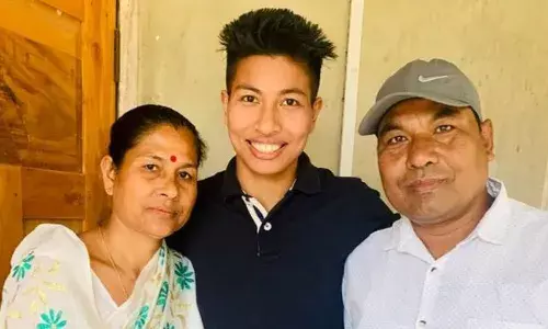 Lovlina Borgohain with her parents (Source: The Indian Express)