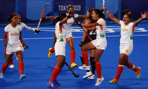 Indian womens hockey team to play for bronze: Reaction pours on social media
