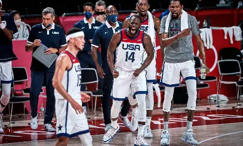 Team USA emotional after qualifying for the finals (Sources: USAB Twitter)