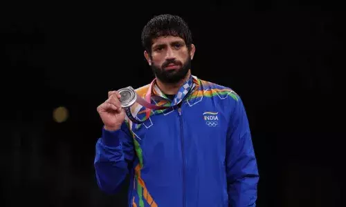 Ravi Kumar Dahiya wins a historic silver at the Tokyo Olympics : Social media reacts in joy