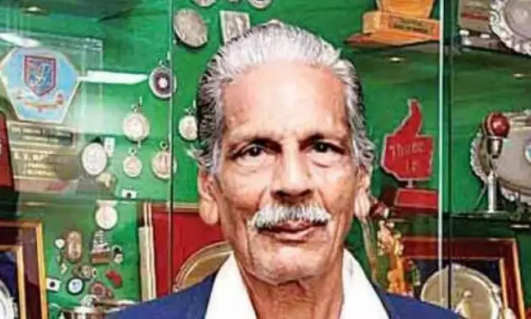 SS Narayan Footballer