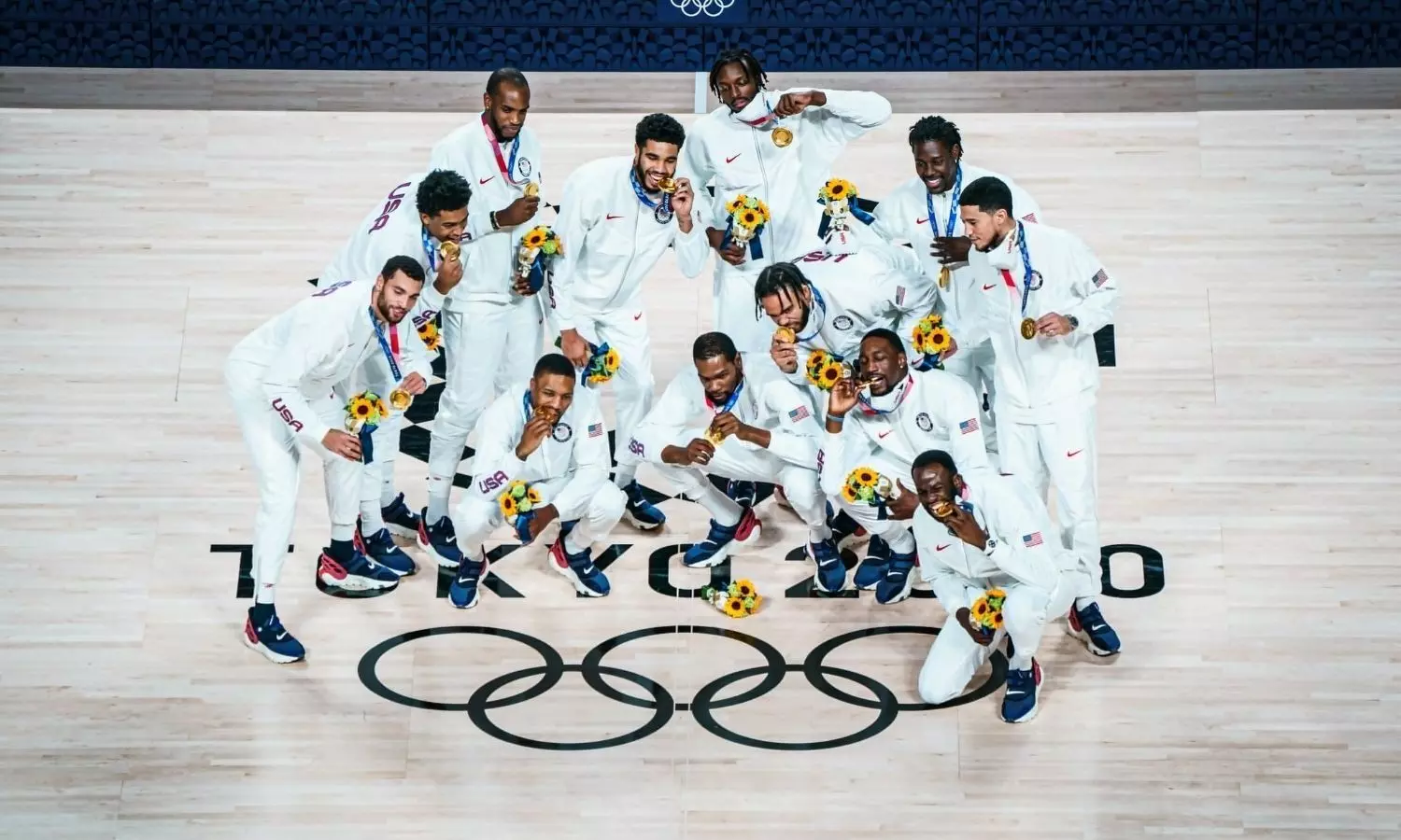 USA men defeat France, claim fourth-straight basketball gold medal