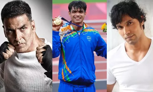 Akshay Kumar, Neeraj Chopra and Randeep Hooda (L-R)