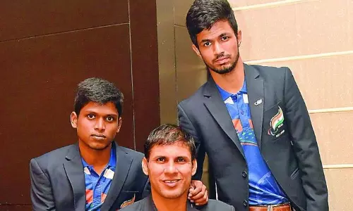 Indian Paralympians Mariyappan Thangavelu, Devendra Jhajharia and Varun Bhati (Source: Deccan Chronicle)