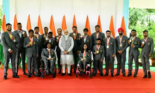 Narendra Modi with Tokyo Paralympians