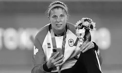 Olympic gold medallist Canadian footballer Stephanie Labbe (Source- Wikipedia)