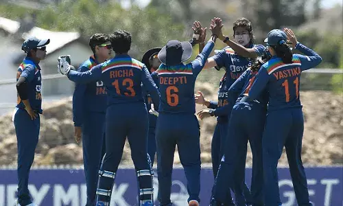 Indian womens cricket team ends Australias record 26-match winning streak in ODI