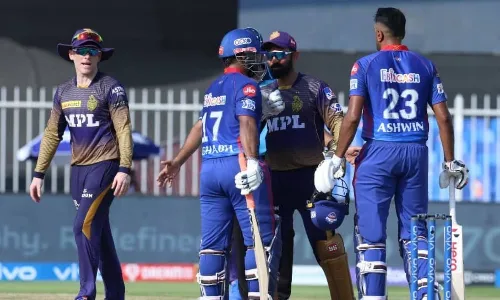 DK played peace-keeper as things got heated between Eoin Morgan and Ravichandran Ashwin in the middle [Source: IPL]