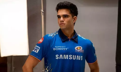 The injured Arjun Tendulkar will be replaced by Simarjeet Singh in the Mumbai Indians camp [Source: MI]