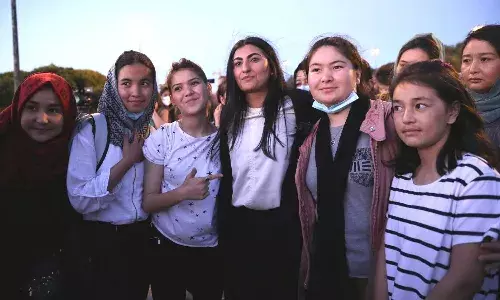 Afghanistan soccer girls with the national team captain Farkhunda Muhtaj (Source: Reuters)