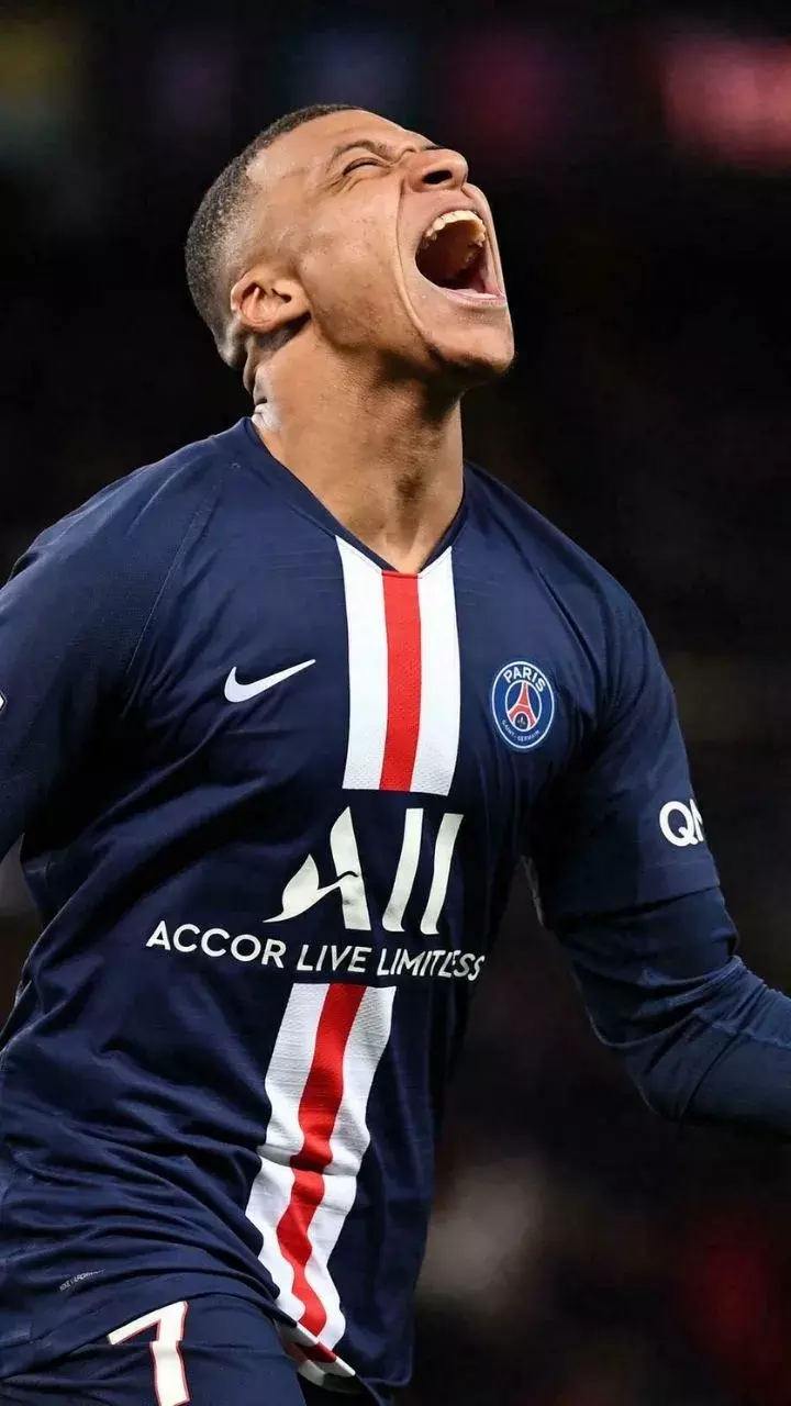 Most expensive transfers in football history