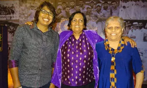 Diana Edulji and Shantha Rangaswamy with veteran Jhulan Goswami (Source: The Week)