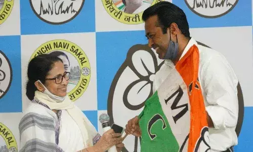 Leander Paes and Mamata Banerjee