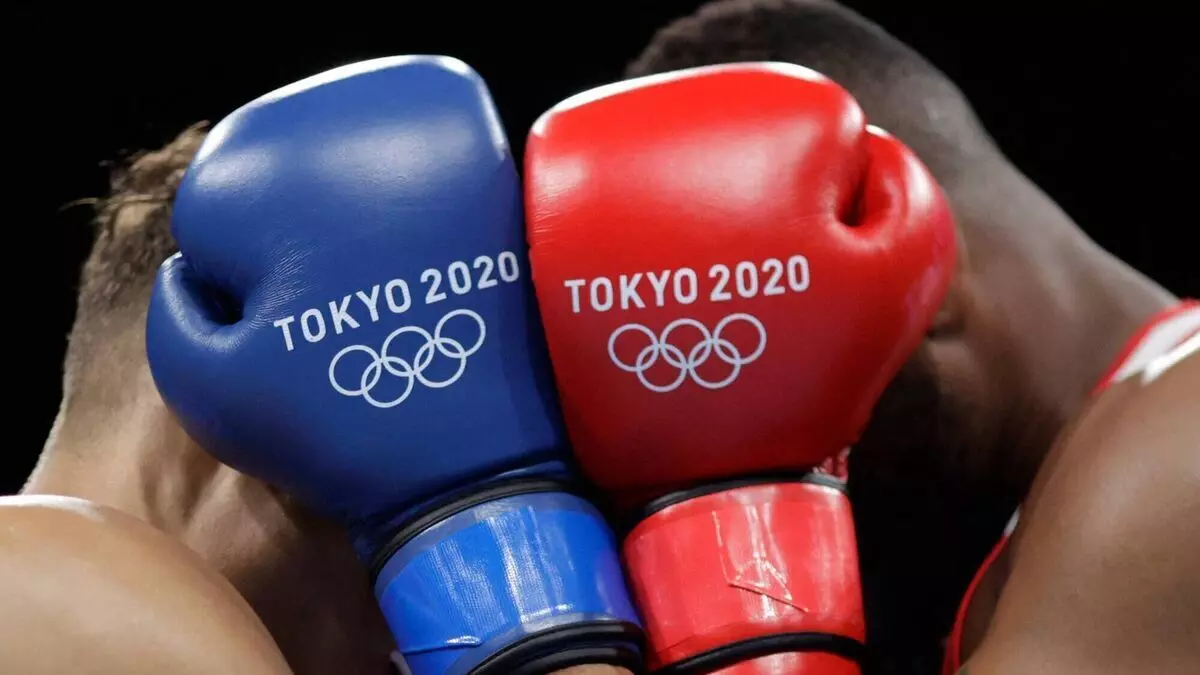 Boxing gloves at Tokyo 2020 (Source: Getty)