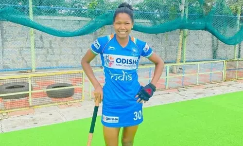 Salima Tete hockey