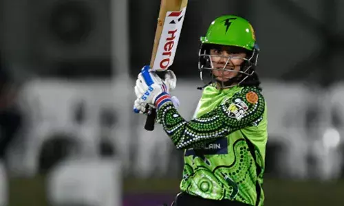 Smriti Mandhana breaks several records in heroic innings in Big Bash League