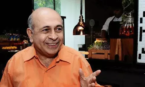 Social media pays tribute to Indian football commentator and historian Novy Kapadia