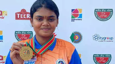 Jyoti Surekha with her Asian Championship gold medal (Source: TOI)