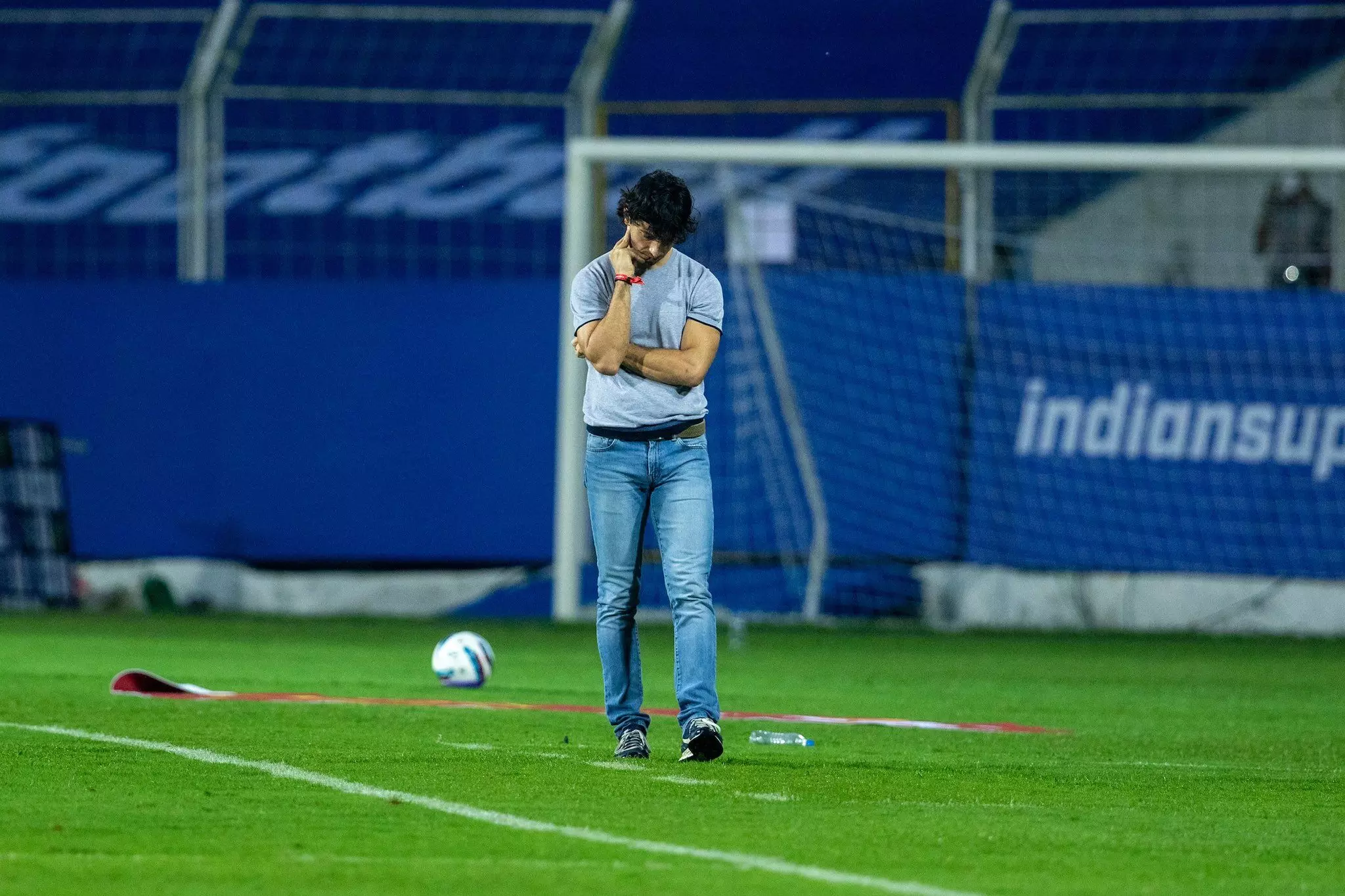 Ferrando looked disappointed after the 3-0 defeat against Mumbai; [Image Source: ISL Media]