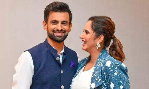 Sania Mirza and Shoaib Akhtar announced the launch of their new show - The Shoaib & Sania Show on UrduFlix Sania Mirza and Shoaib Akhtar announced the launch of their new show - The Shoaib & Sania Show on UrduFlix