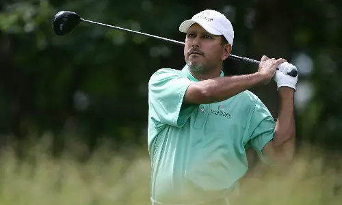 Golf: Jeev Milkha Singh faces early exit on Senior Open debut