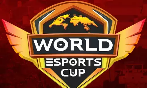 Harbhajan Singh, Inzamam-ul-Haq join hands to celebrate World Esports Cup Winners